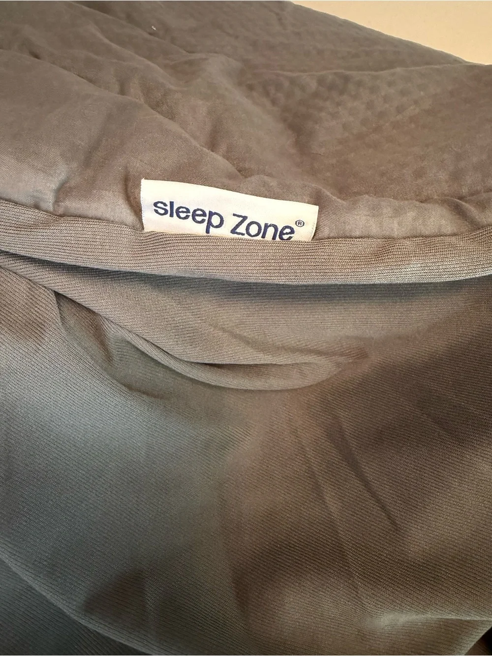 Quilted Comforter in Gray – Ultra-Soft Everyday Bedding
